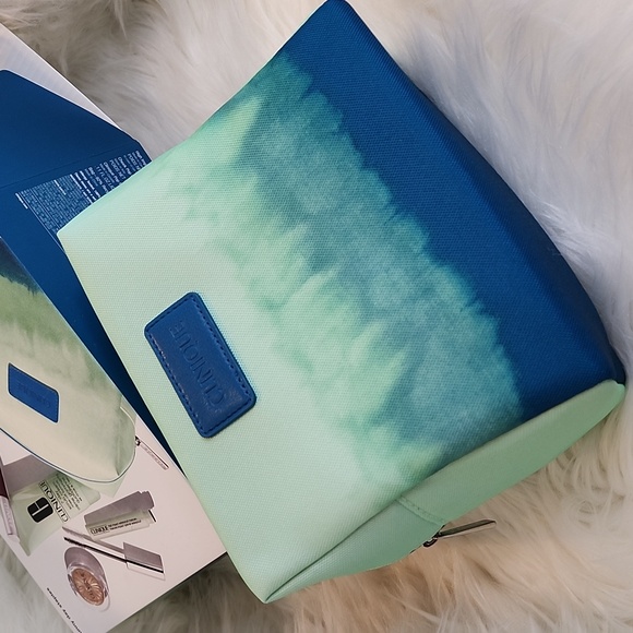 BNEW CLINIQUE SUNNY DAY STAPLES POUCH SET - Picture 11 of 12